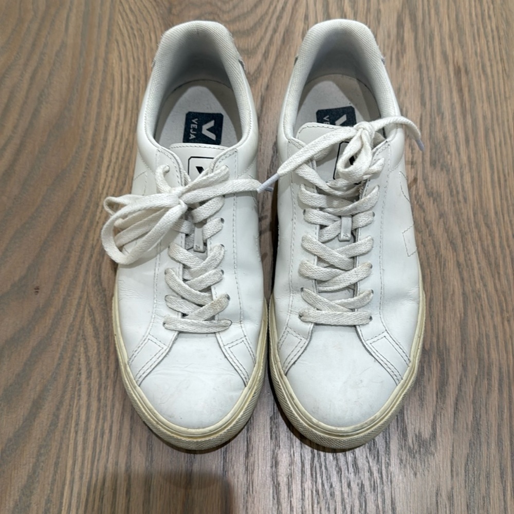 Veja Sneakers